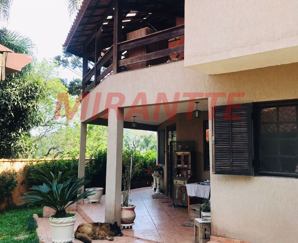 Sobrado de 300m² com 3 quartos em Serra Da Cantareira