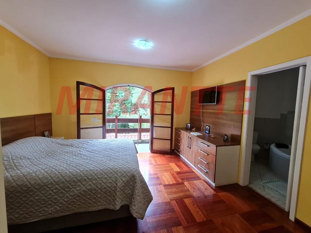Sobrado de 246m² com 4 quartos em Palmas Do Tremembé
