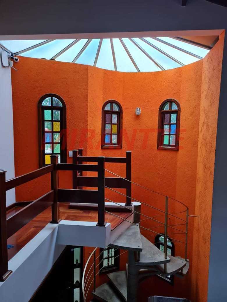Sobrado de 246m² com 4 quartos em Palmas Do Tremembé