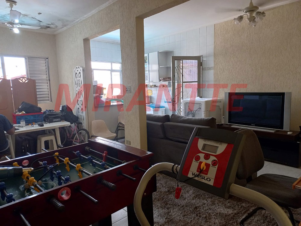 Casa terrea de 253m² com 3 quartos em Vila Gustavo
