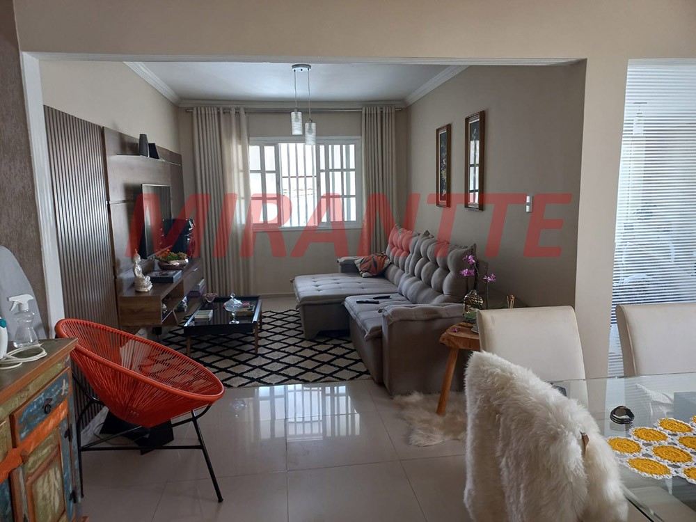 Casa terrea de 253m² com 3 quartos em Vila Gustavo