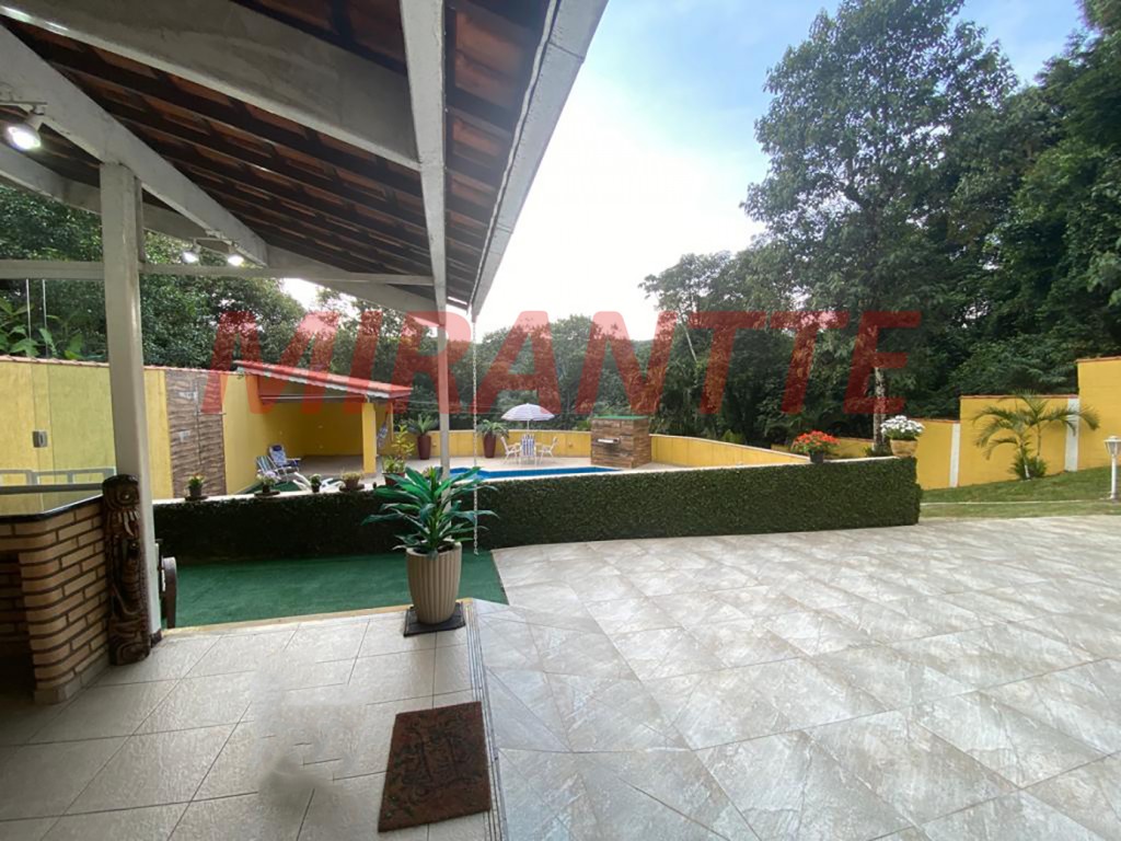 Sobrado de 353m² com 4 quartos em Serra Da Cantareira