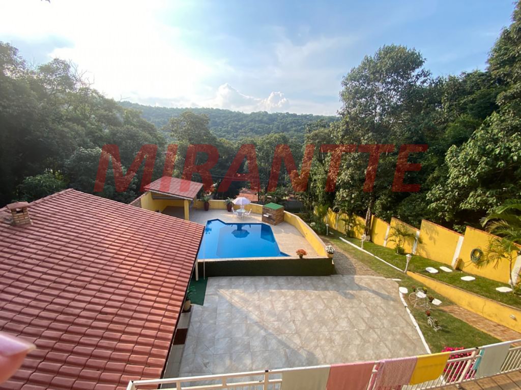 Sobrado de 353m² com 4 quartos em Serra Da Cantareira