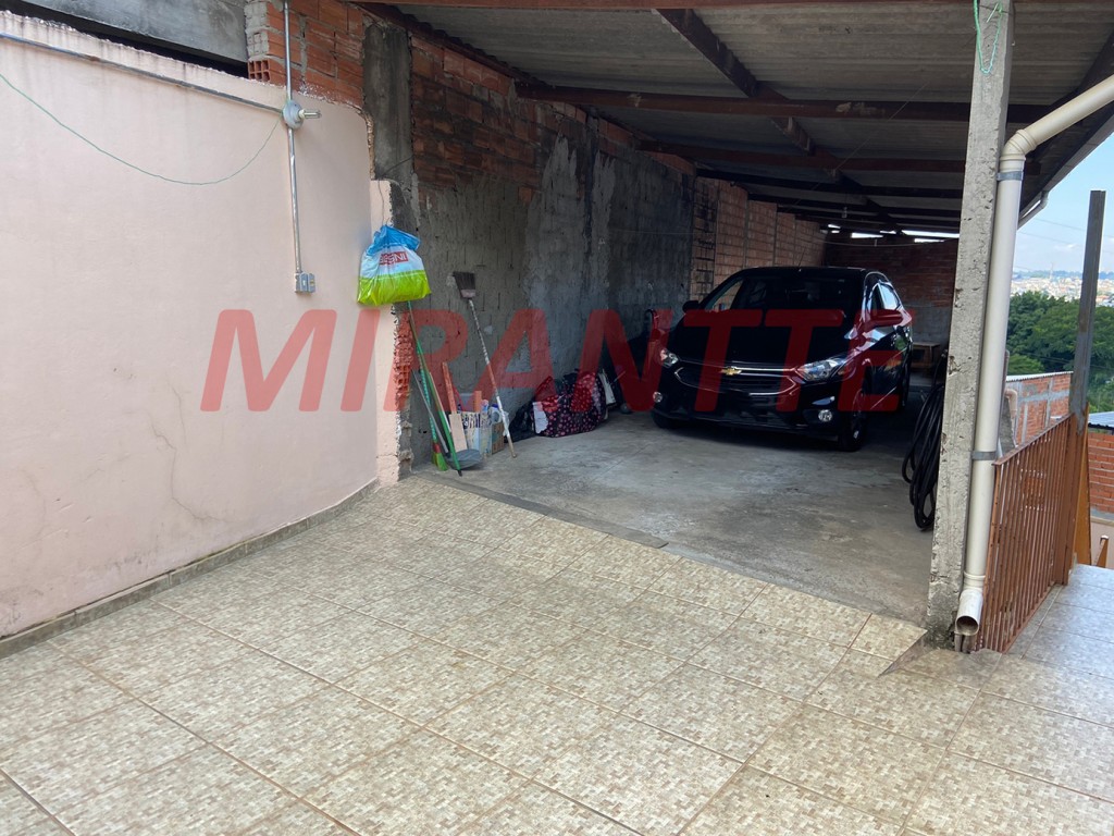 Sobrado de 200m² com 4 quartos em Jardim Elisa Maria