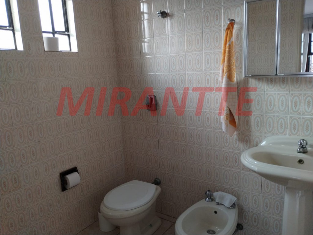 Sobrado de 144m² com 3 quartos em Parque Maria Helena