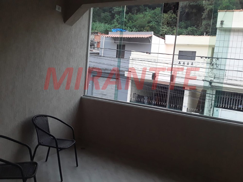 Sobrado de 240m² com 4 quartos em Vila Aurora