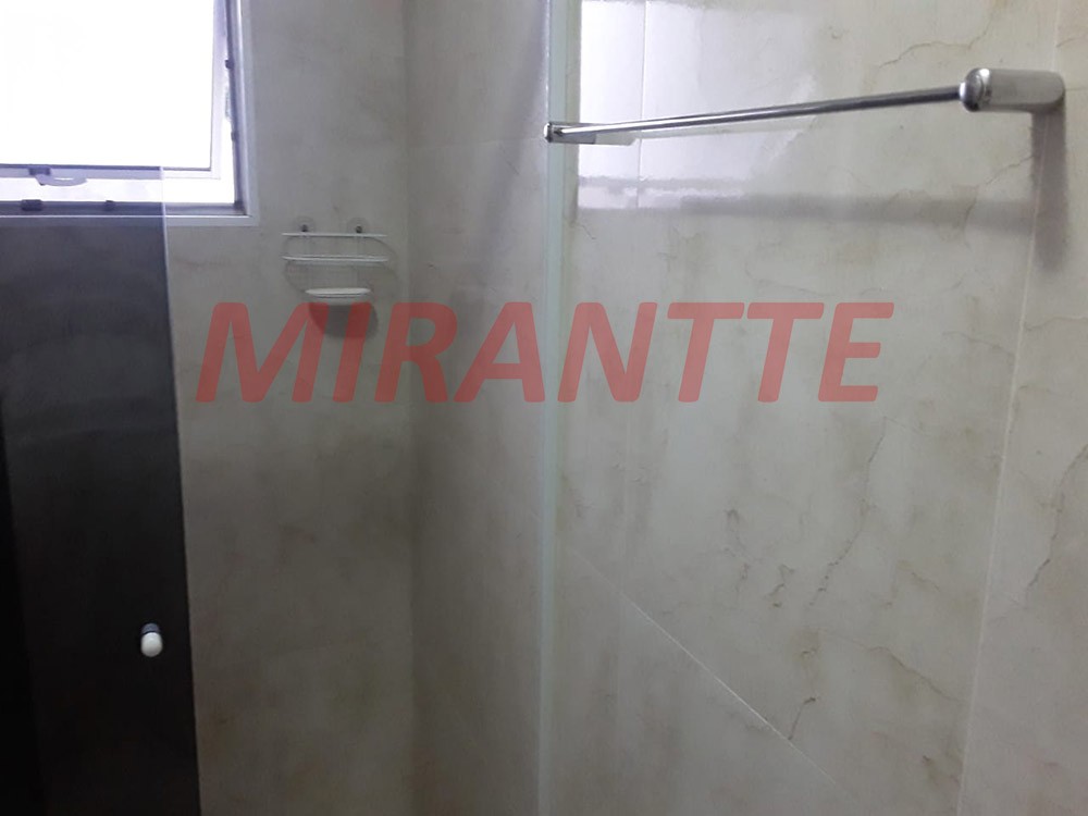 Sobrado de 240m² com 4 quartos em Vila Aurora
