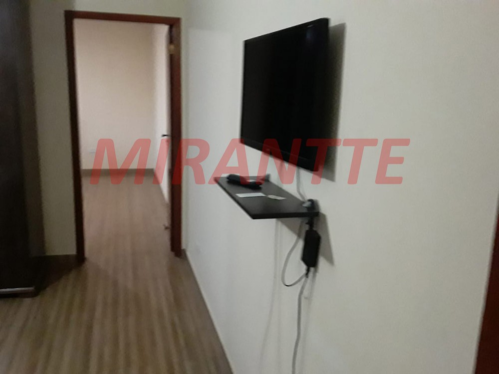 Sobrado de 240m² com 4 quartos em Vila Aurora