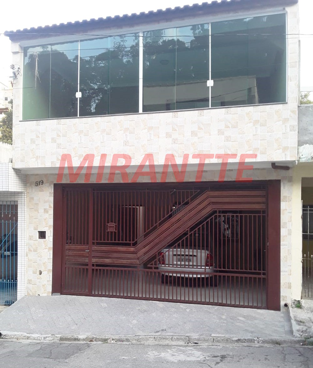 Sobrado de 240m² com 4 quartos em Vila Aurora