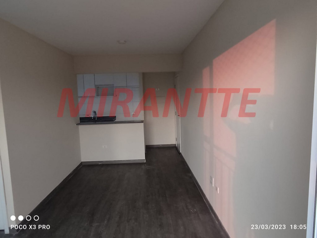 Apartamento de 48m² com 2 quartos em Vila Nova Cachoeirinha