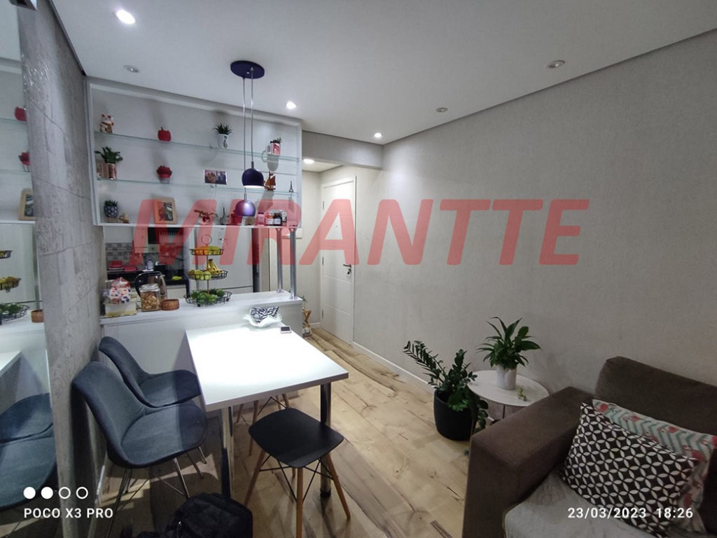 Apartamento de 48m² com 2 quartos em Vila Nova Cachoeirinha