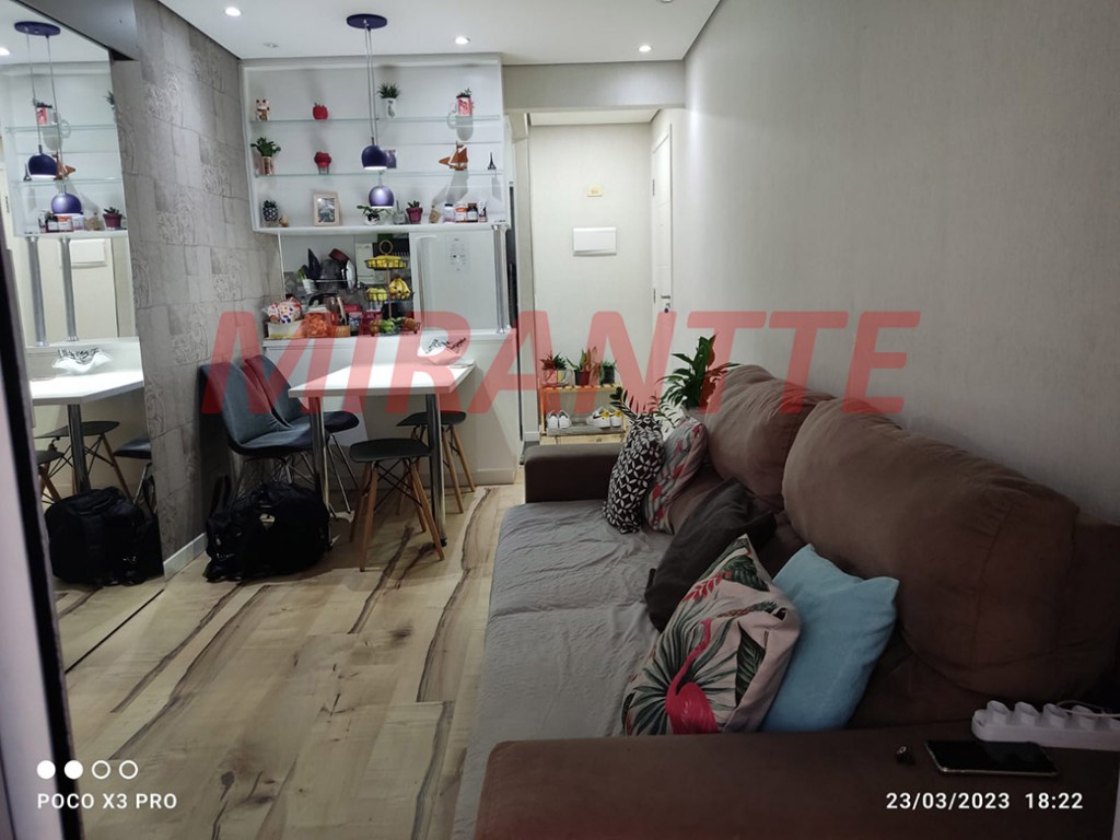 Apartamento de 48m² com 2 quartos em Vila Nova Cachoeirinha