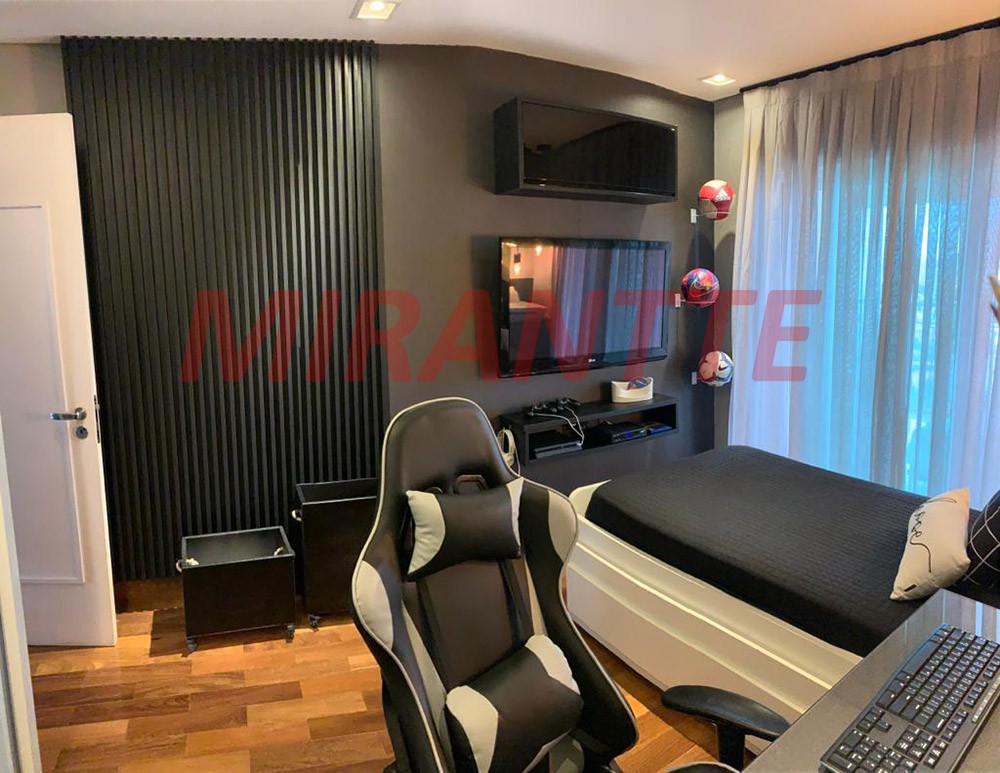 Apartamento de 325m² com 4 quartos em Água Fria
