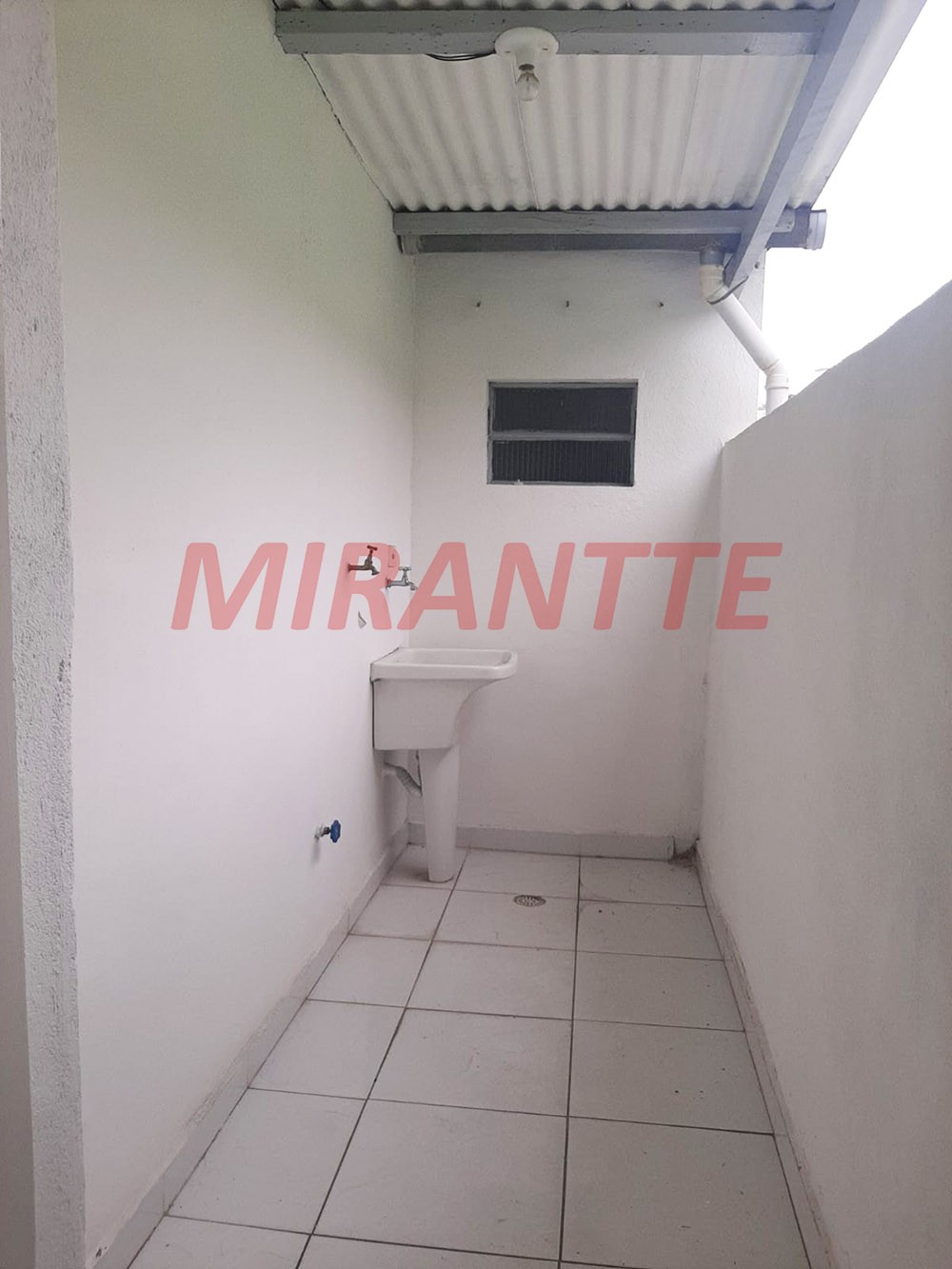 Sobrado de 200m² com 3 quartos em Santana