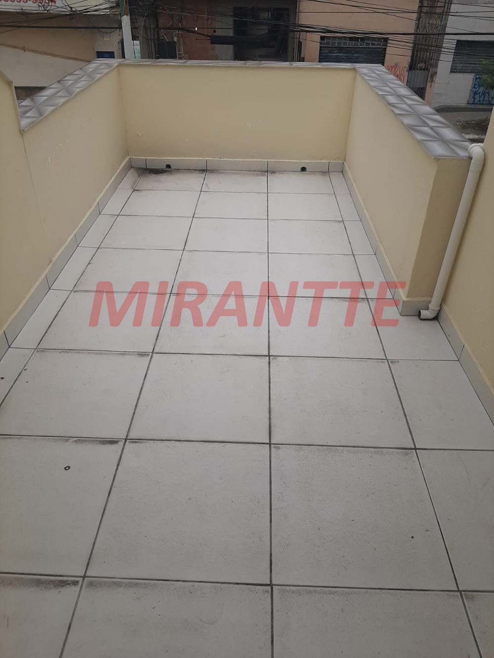 Sobrado de 200m² com 3 quartos em Santana