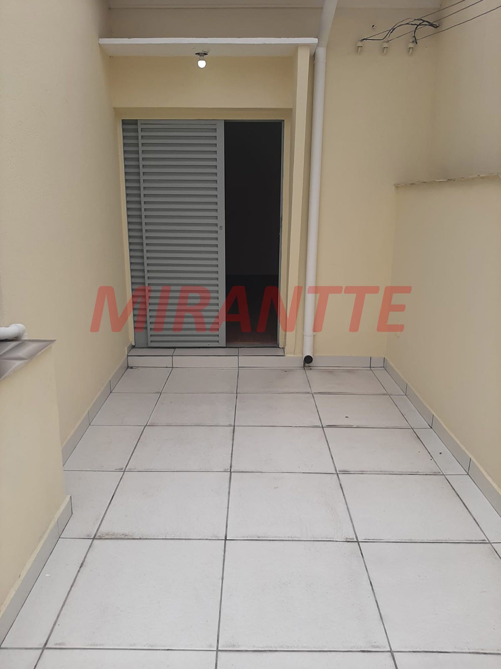 Sobrado de 200m² com 3 quartos em Santana