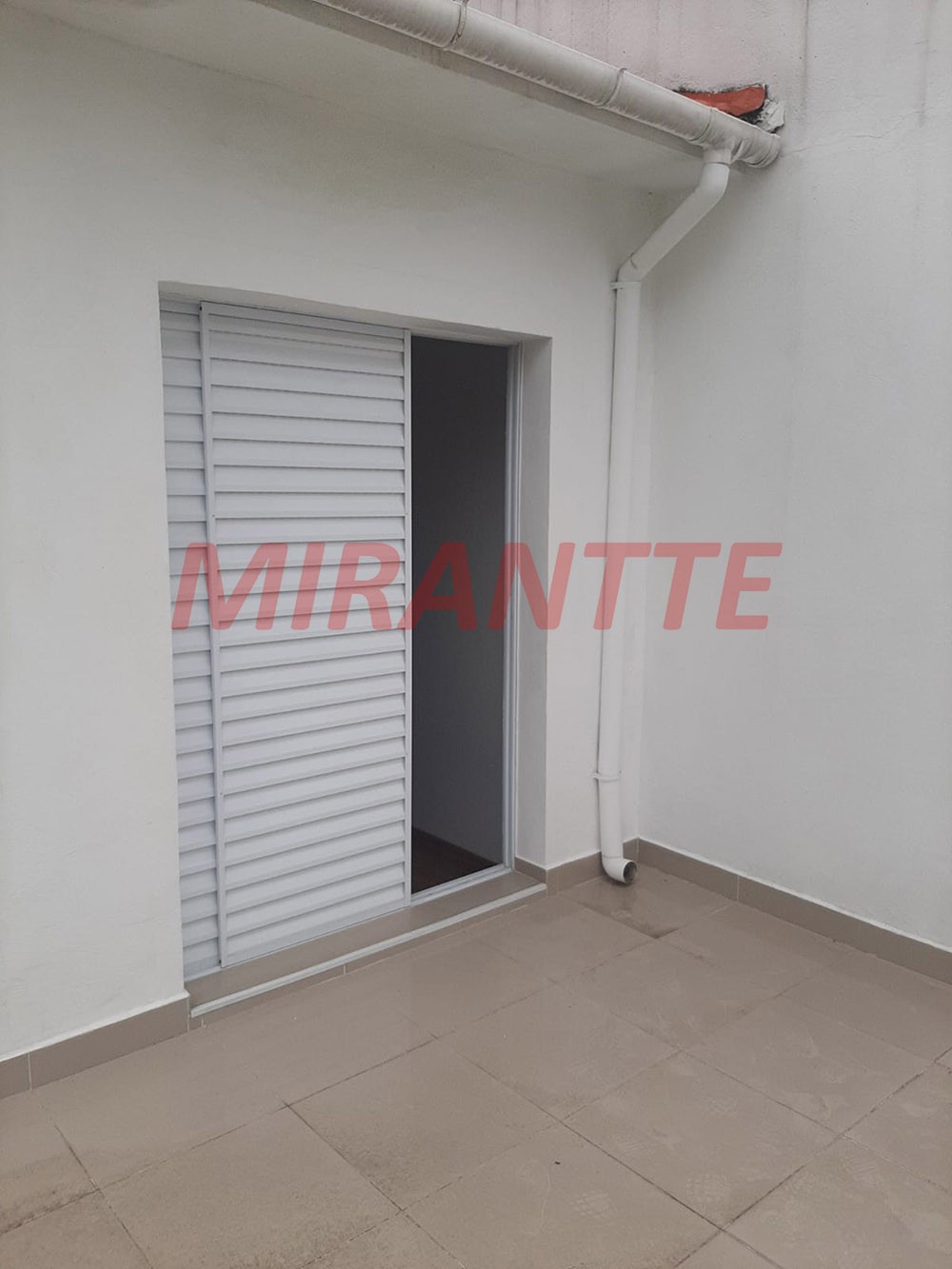 Sobrado de 200m² com 3 quartos em Santana