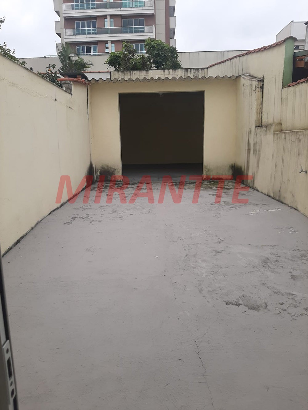 Sobrado de 200m² com 3 quartos em Santana