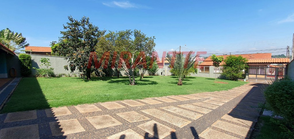 ChÁcara com 3 quartos em Jardim Planalto