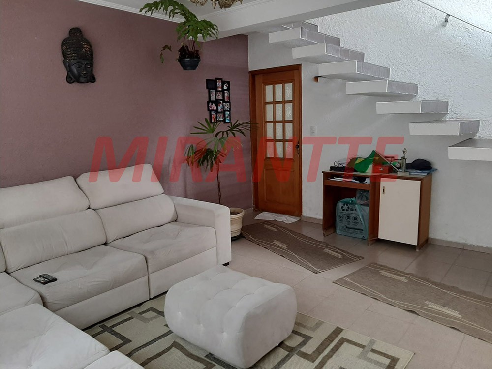Sobrado de 120m² com 3 quartos em Vila Mazzei