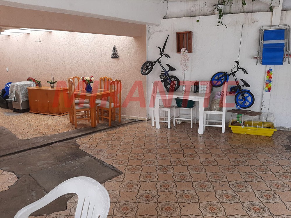 Sobrado de 120m² com 3 quartos em Vila Mazzei