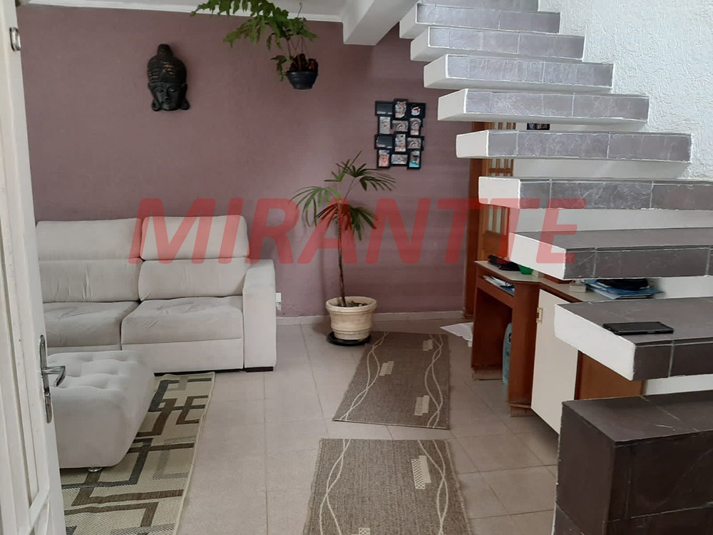 Sobrado de 120m² com 3 quartos em Vila Mazzei