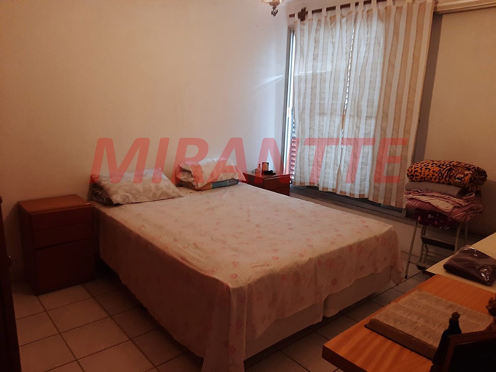 Sobrado de 120m² com 3 quartos em Vila Mazzei