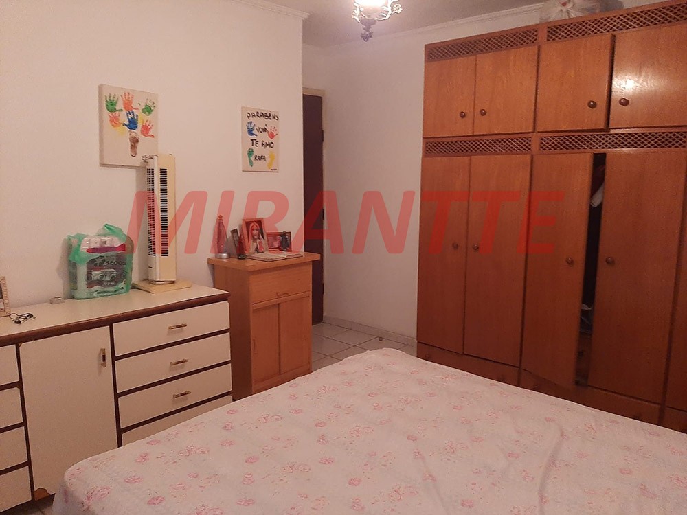 Sobrado de 120m² com 3 quartos em Vila Mazzei