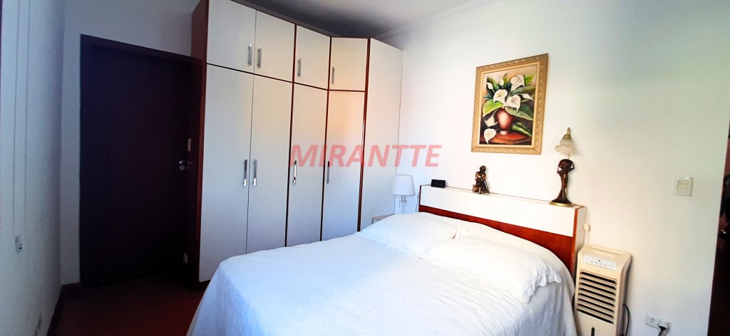 Sobrado de 250m² com 3 quartos em Jardim São Paulo