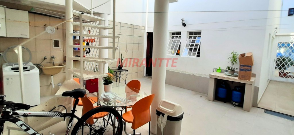 Sobrado de 250m² com 3 quartos em Jardim São Paulo