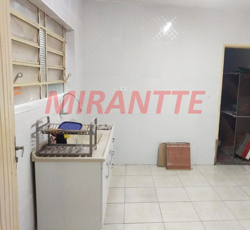 Sobrado de 156m² com 3 quartos em Jardim Peri