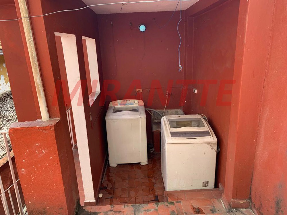 Sobrado de 156m² com 3 quartos em Jardim Peri