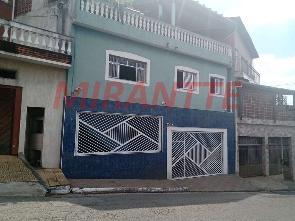Sobrado de 180m² com 4 quartos em Vila Continental