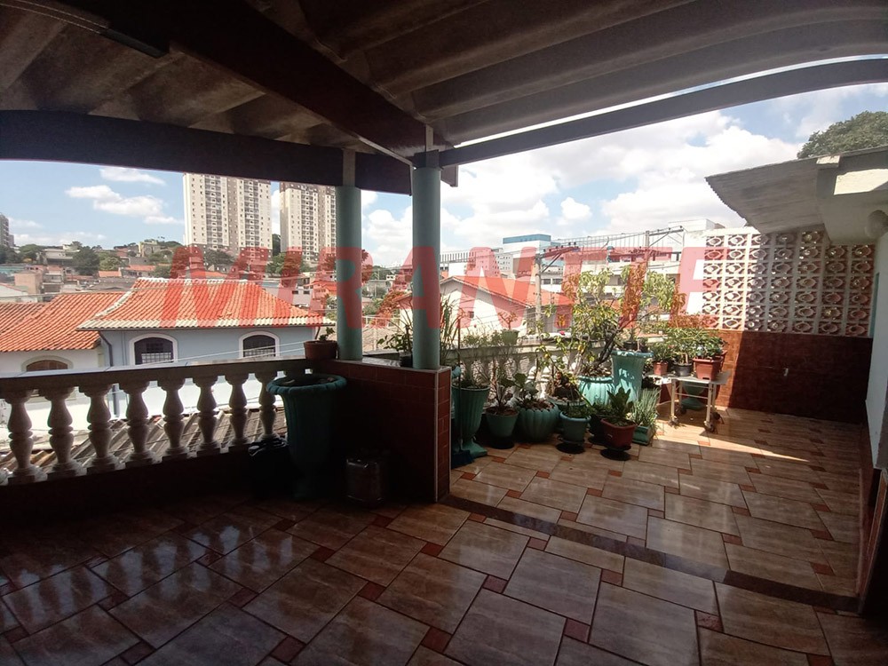 Sobrado de 180m² com 4 quartos em Vila Continental