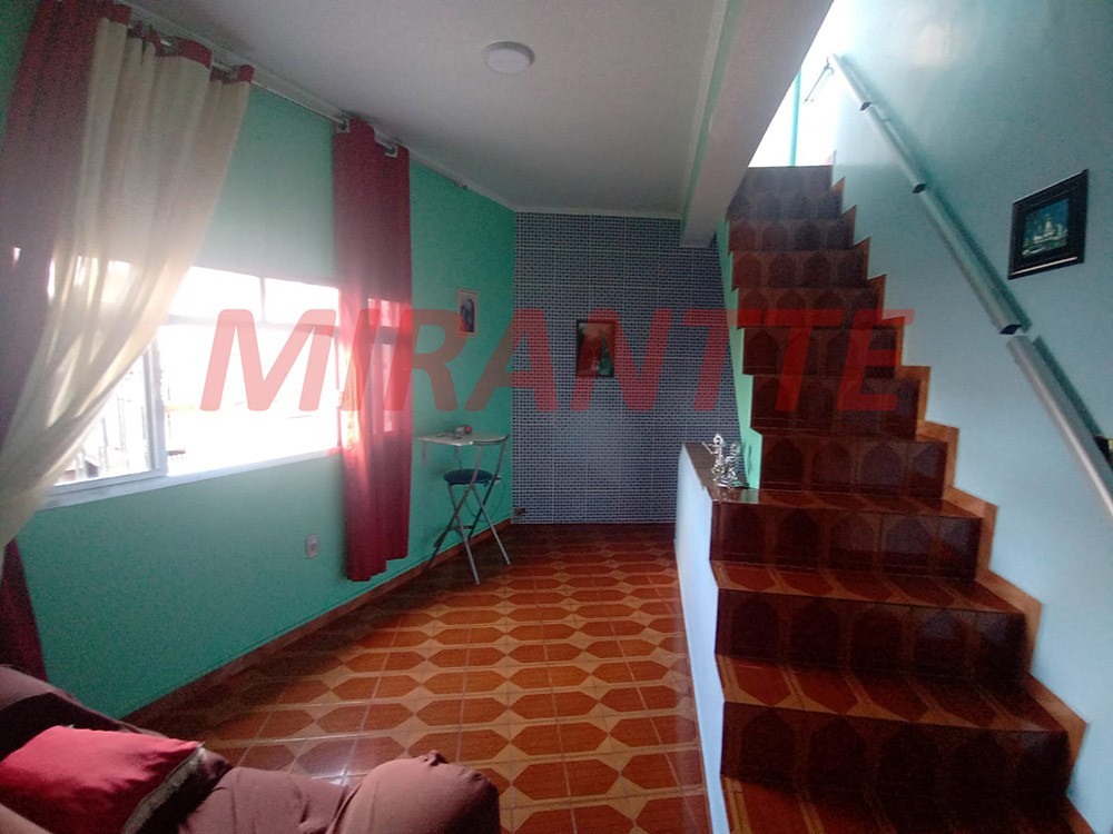 Sobrado de 180m² com 4 quartos em Vila Continental
