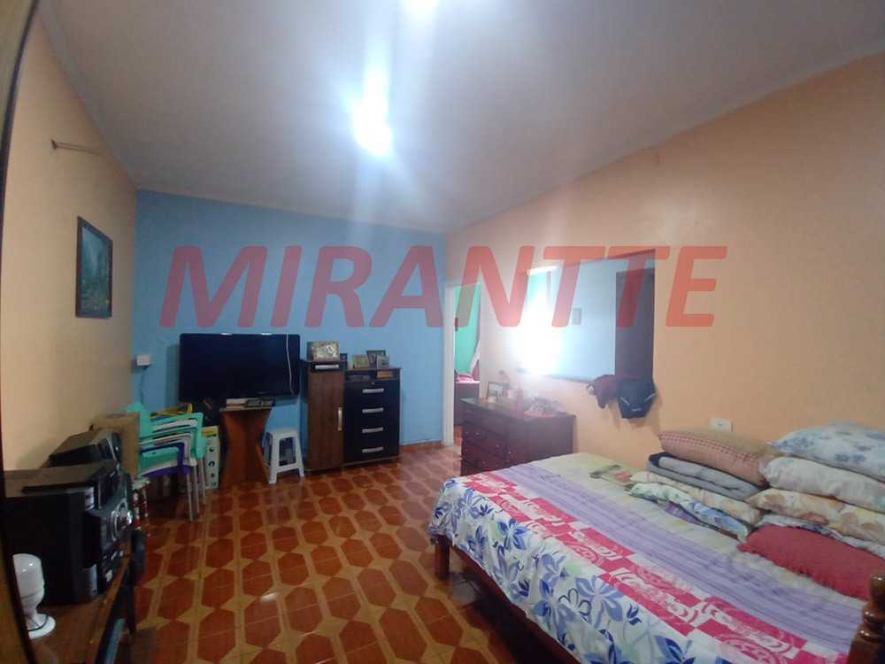 Sobrado de 180m² com 4 quartos em Vila Continental