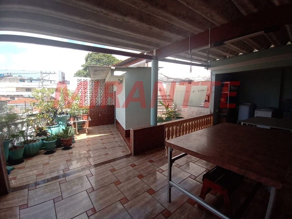 Sobrado de 180m² com 4 quartos em Vila Continental