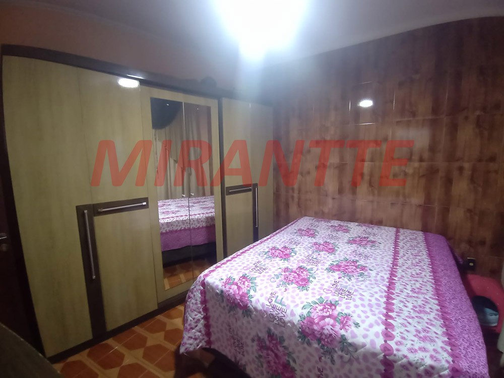 Sobrado de 180m² com 4 quartos em Vila Continental