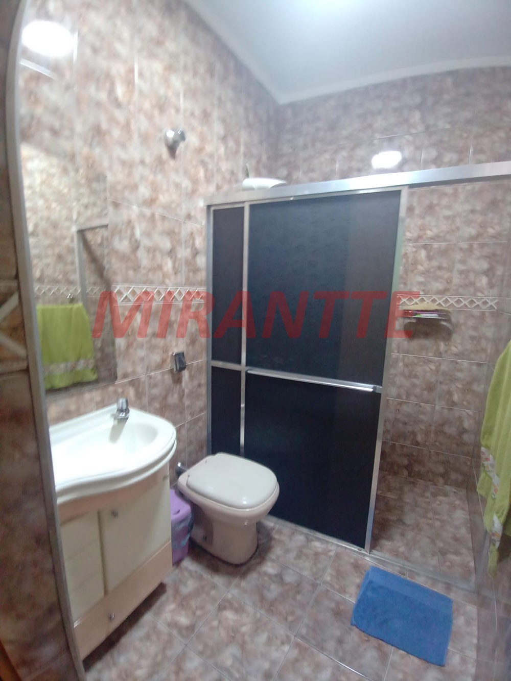 Sobrado de 180m² com 4 quartos em Vila Continental