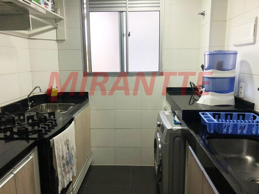 Apartamento de 42m² com 2 quartos em Água Chata