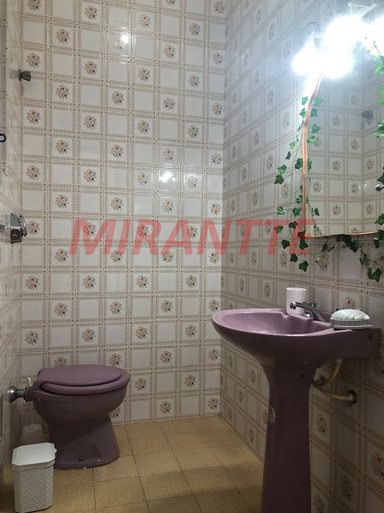 Sobrado de 164m² com 4 quartos em Casa Verde
