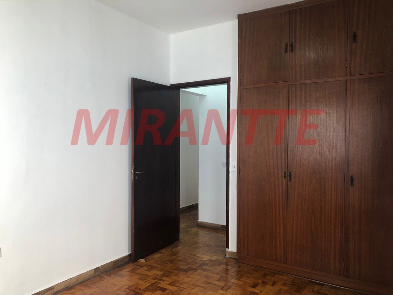 Sobrado de 164m² com 4 quartos em Casa Verde