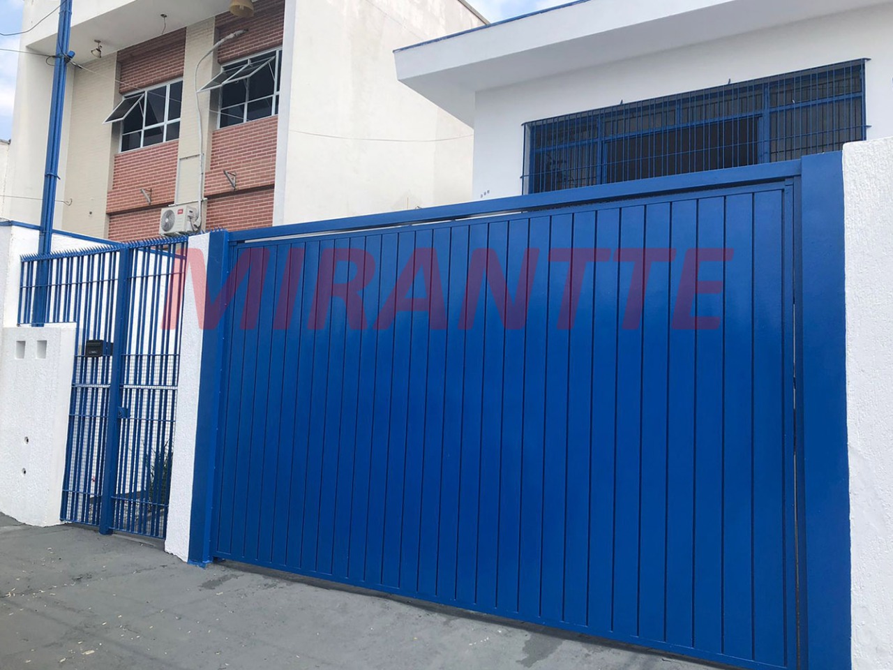 Sobrado de 164m² com 4 quartos em Casa Verde