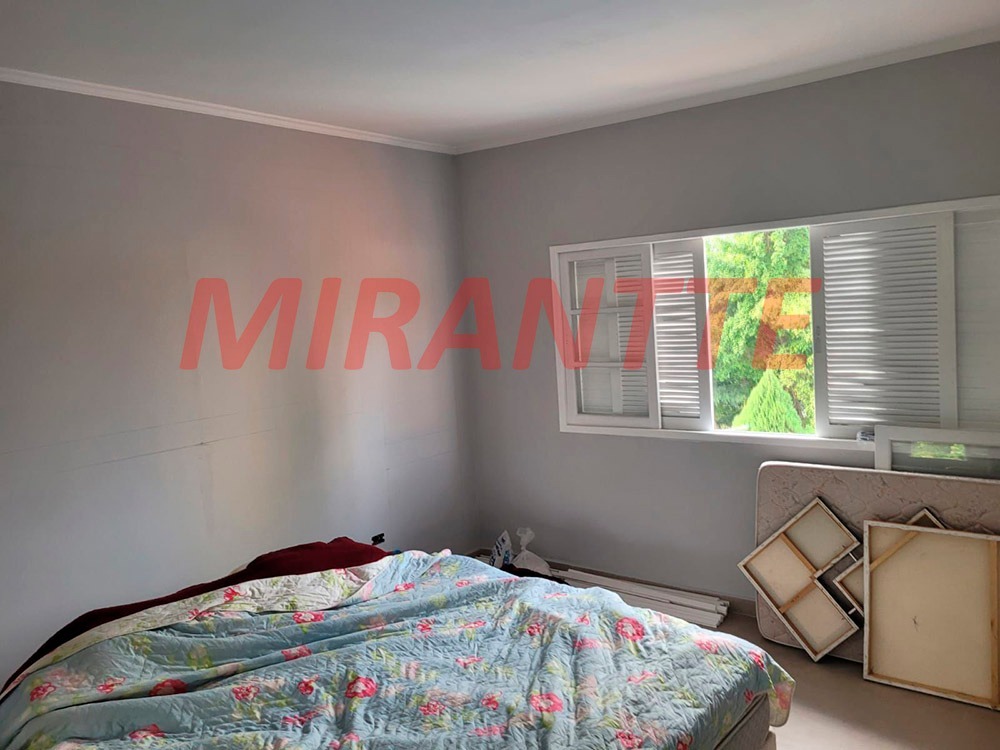 Sobrado de 191m² com 3 quartos em Vila Pauliceia