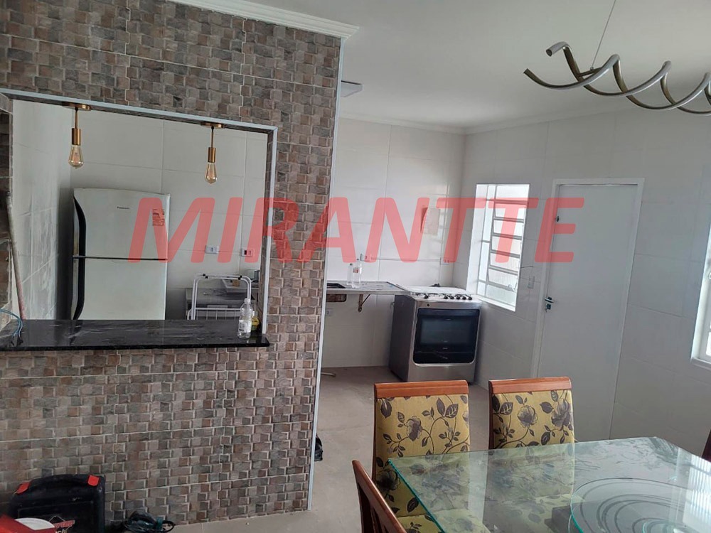 Sobrado de 191m² com 3 quartos em Vila Pauliceia