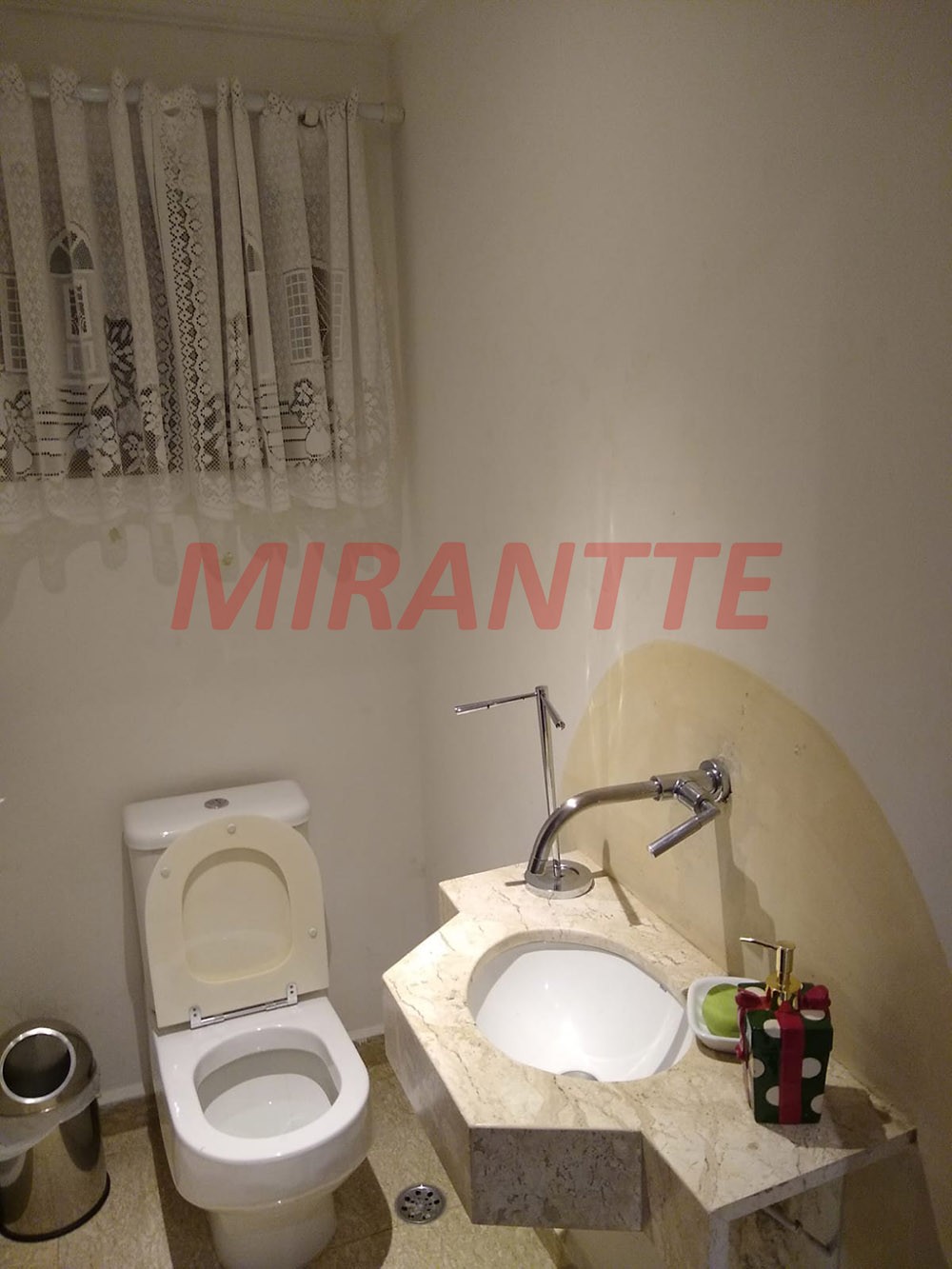 Sobrado de 120m² com 4 quartos em Parque Novo Mundo