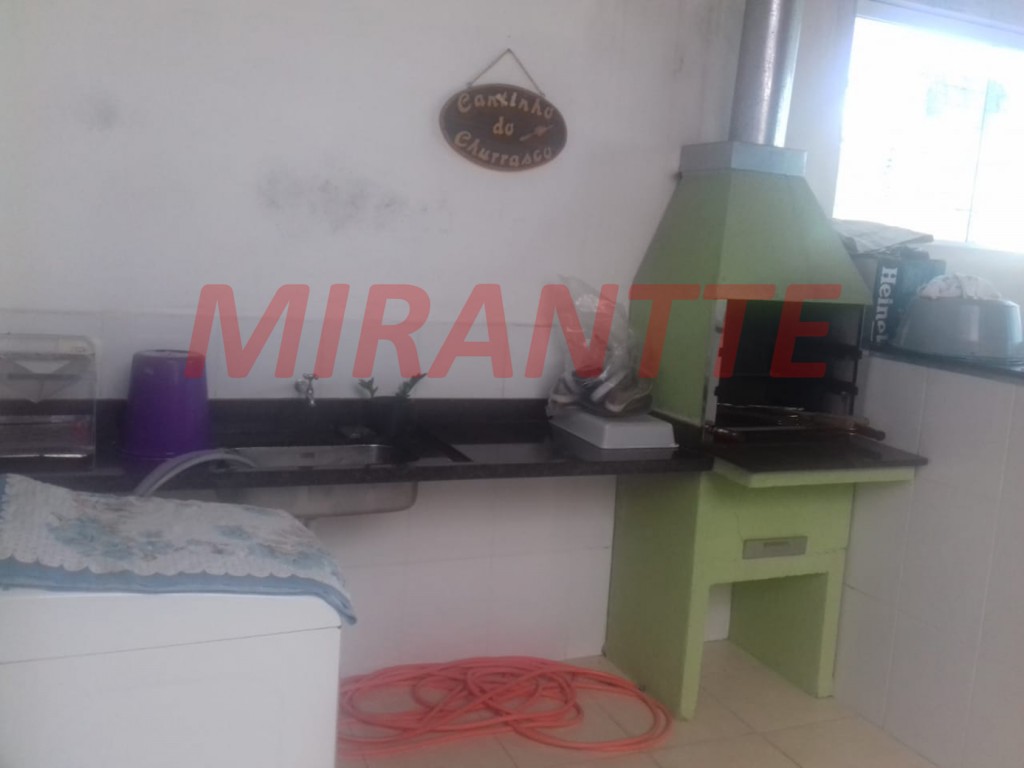Sobrado de 350m² com 4 quartos em Vila Amalia