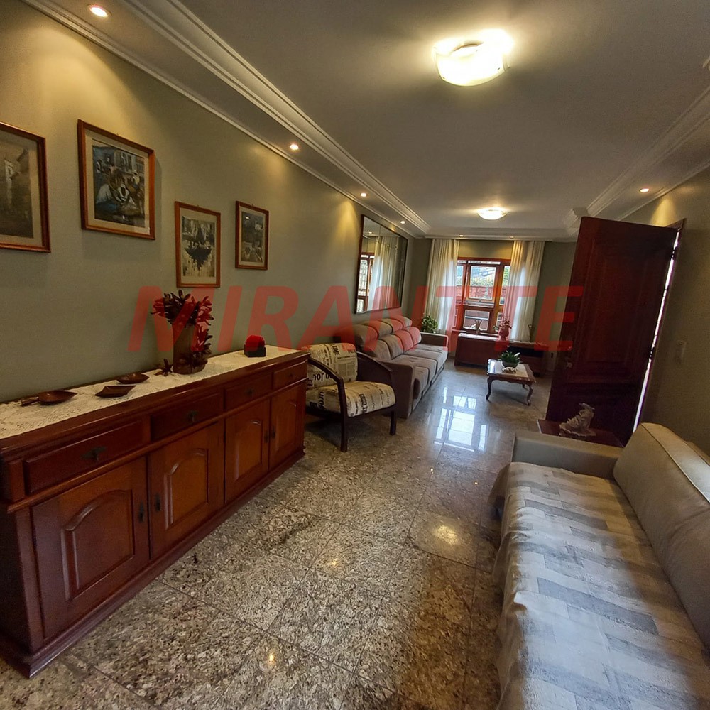 Sobrado de 255m² com 3 quartos em Tucuruvi