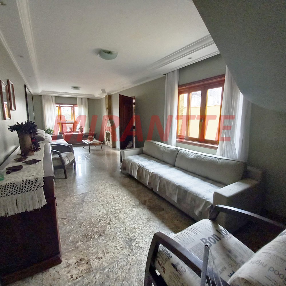 Sobrado de 255m² com 3 quartos em Tucuruvi