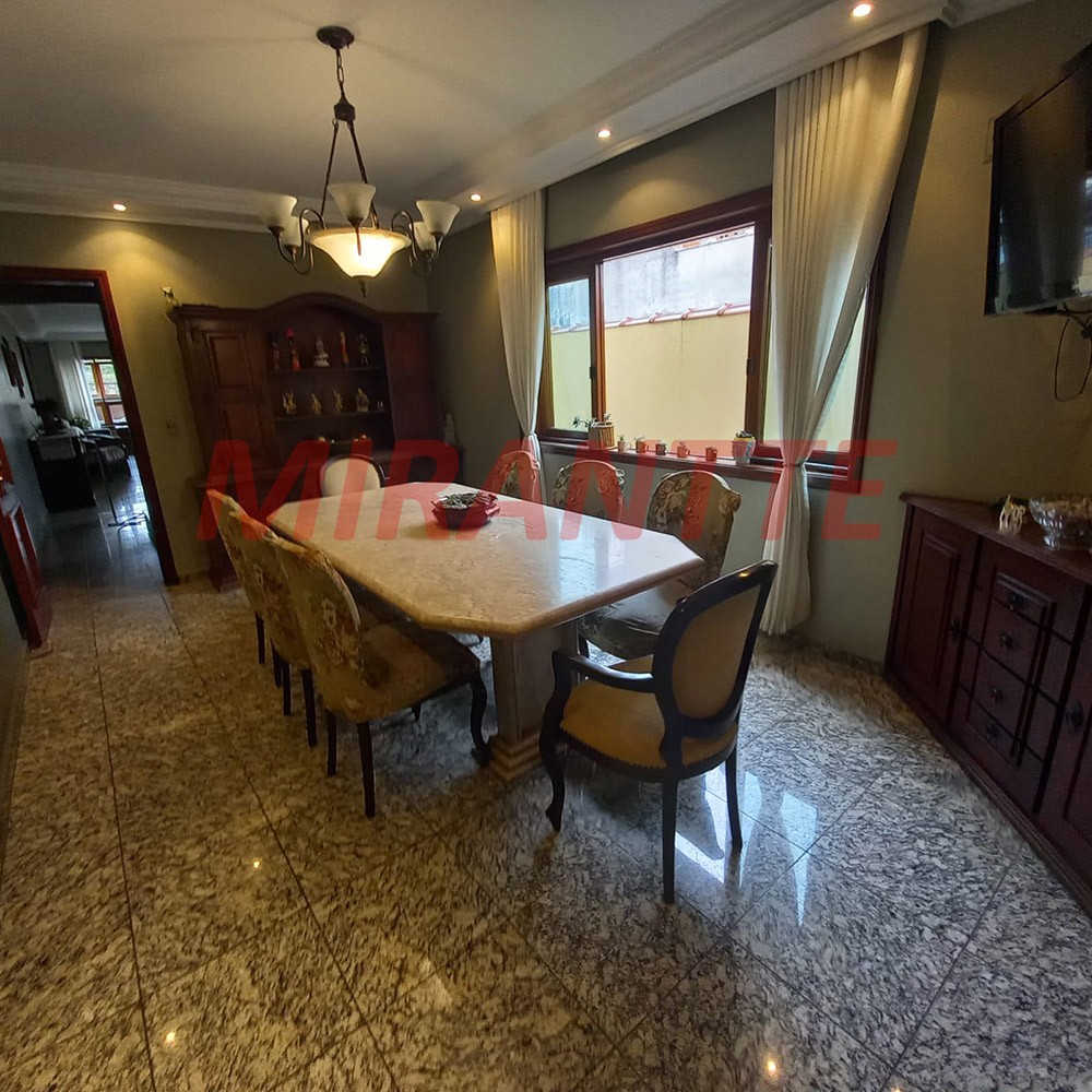 Sobrado de 255m² com 3 quartos em Tucuruvi